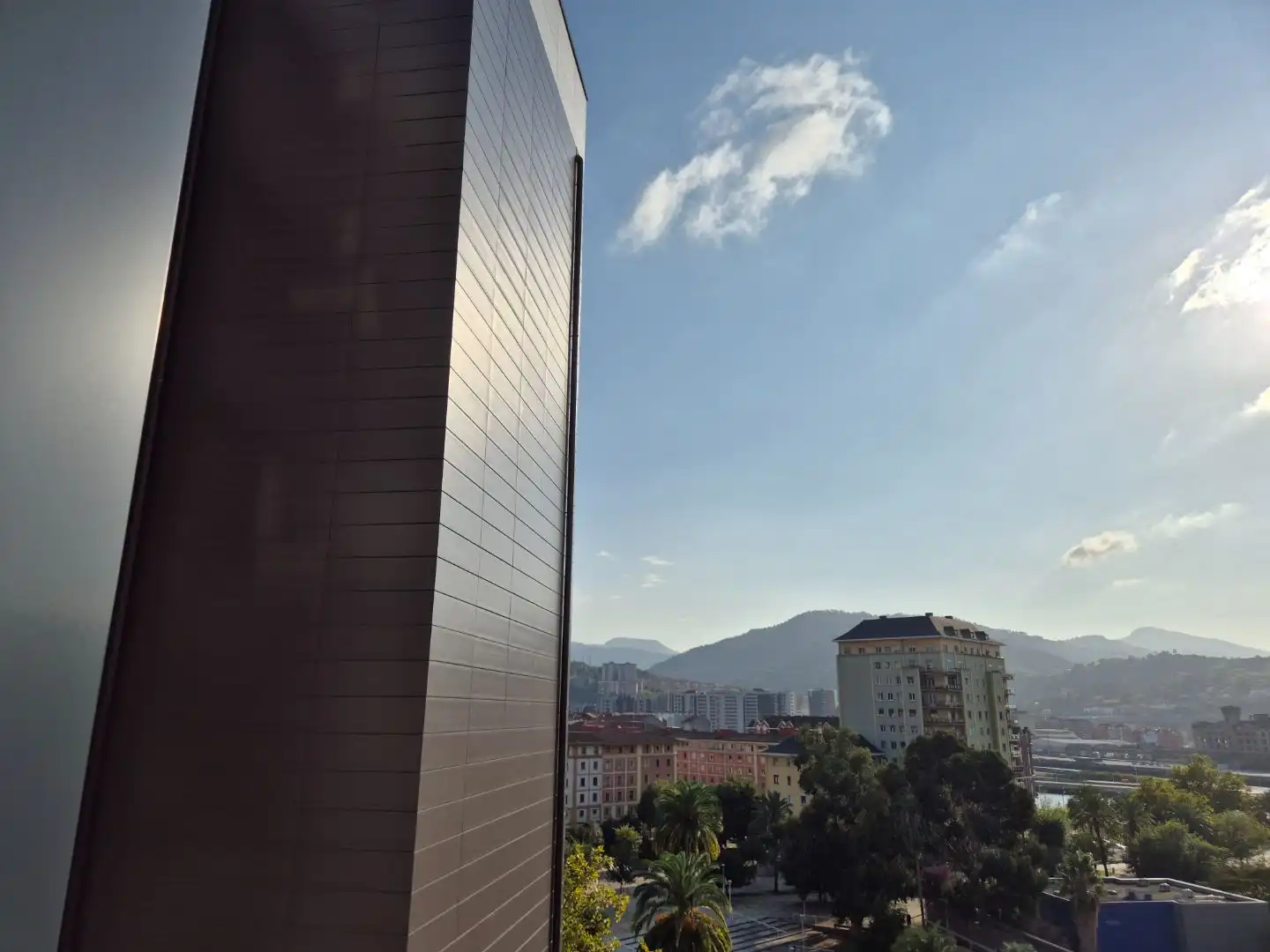 Vista exterior de Piso en venta en Bilbao  con Terraza y Balcón