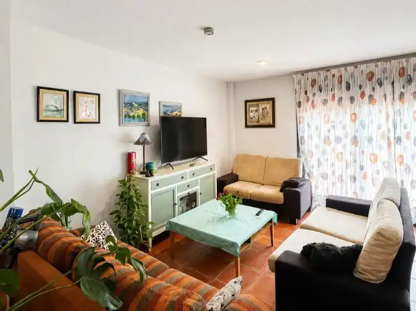 Sala d'estar de Casa o xalet en venda en Perdiguera amb Balcó