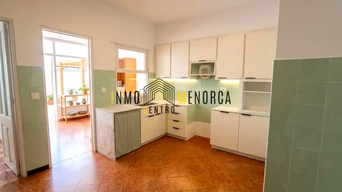 Cuina de Pis en venda en Ciutadella de Menorca amb Terrassa