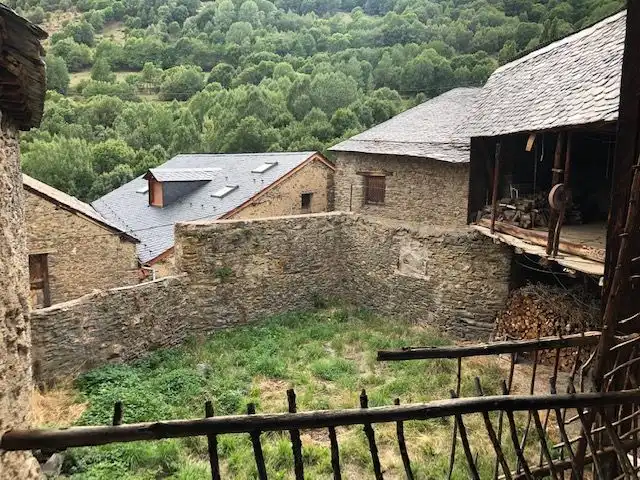 Vista exterior de Finca rústica en venta en La Guingueta d'Àneu