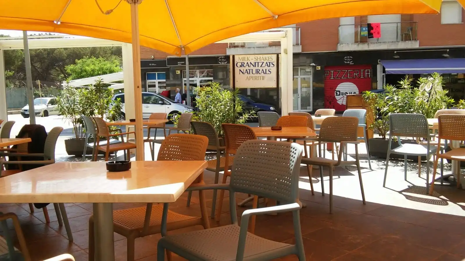Local comercial en traspàs a Els Pins, imagen 21