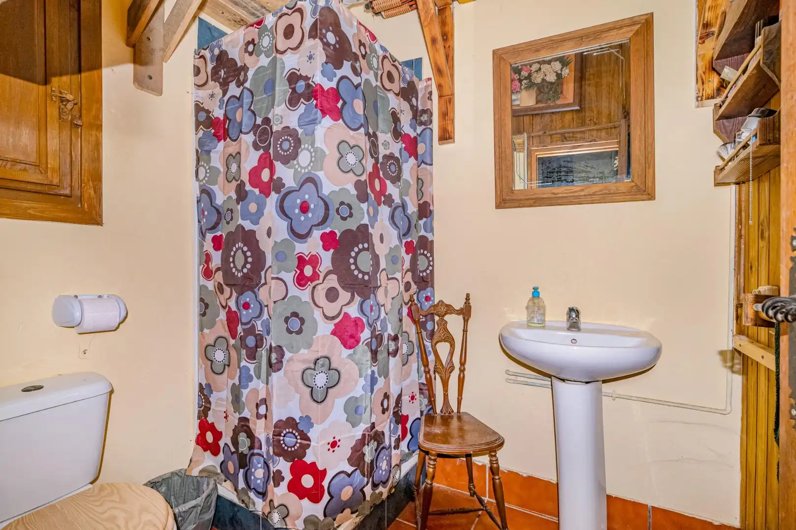 Baño de Finca rústica en venta en La Zubia