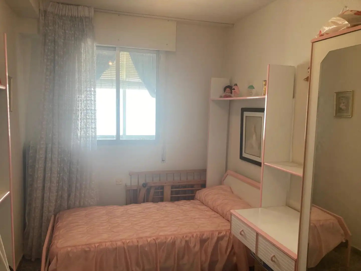 Habitación de Piso en venta en Villena con Amueblado y Balcón