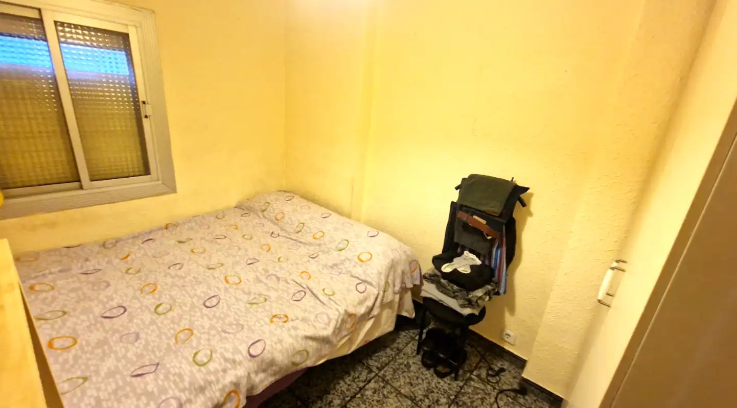 Habitación de Piso en venta en  Barcelona Capital con Balcón