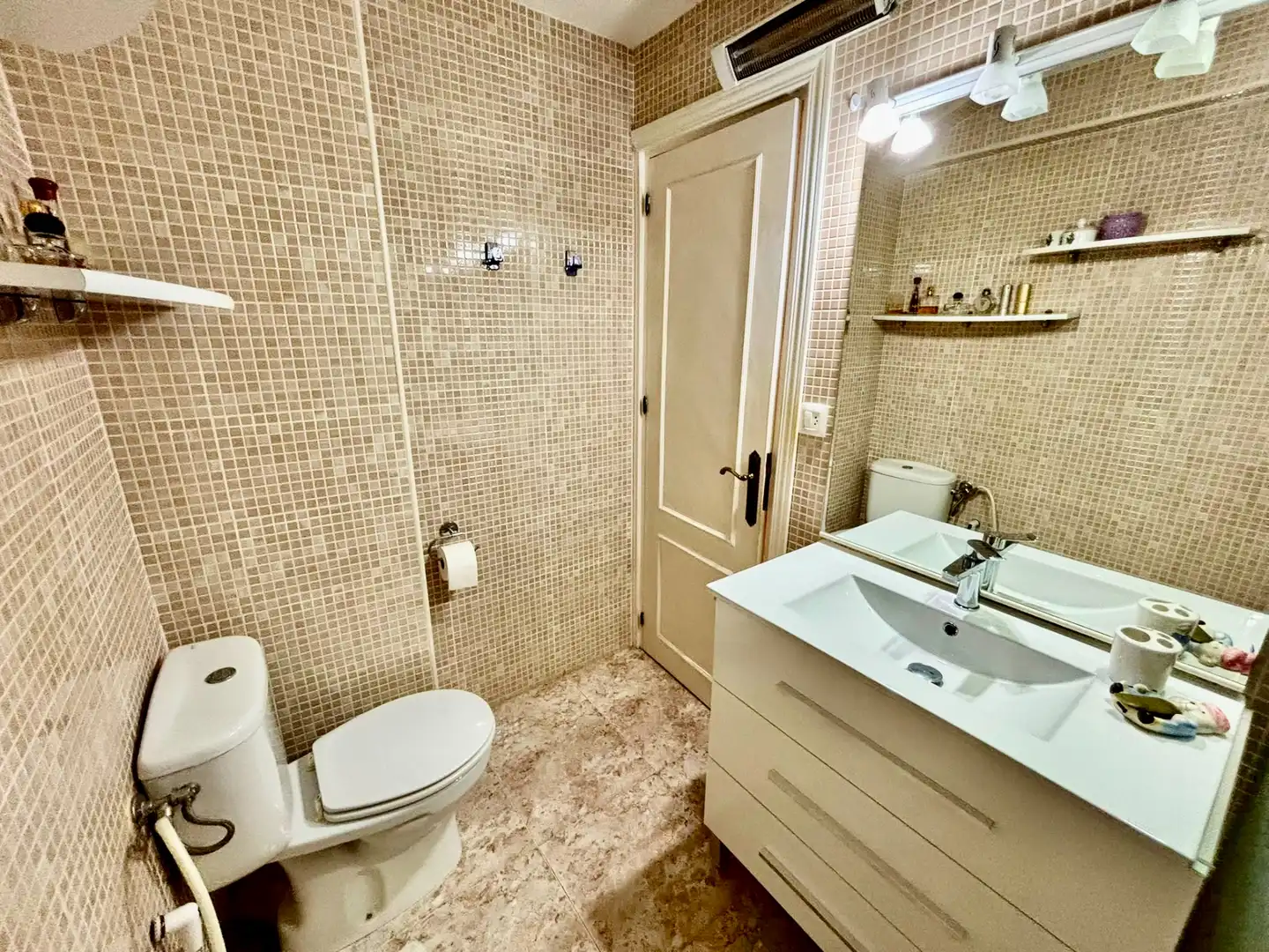 Piso con ascensor en venta en Avenida Países Escandinavos 5, imagen 18