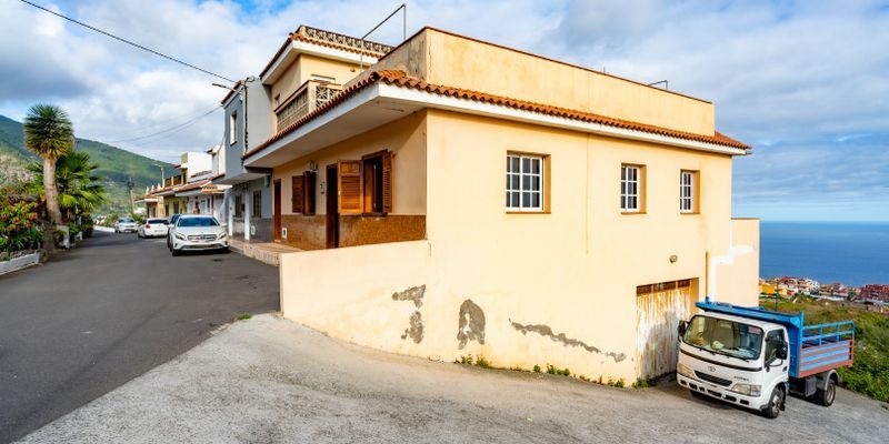 Vista exterior de Casa o chalet en venta en Los Realejos con Jardín privado, Terraza y Trastero