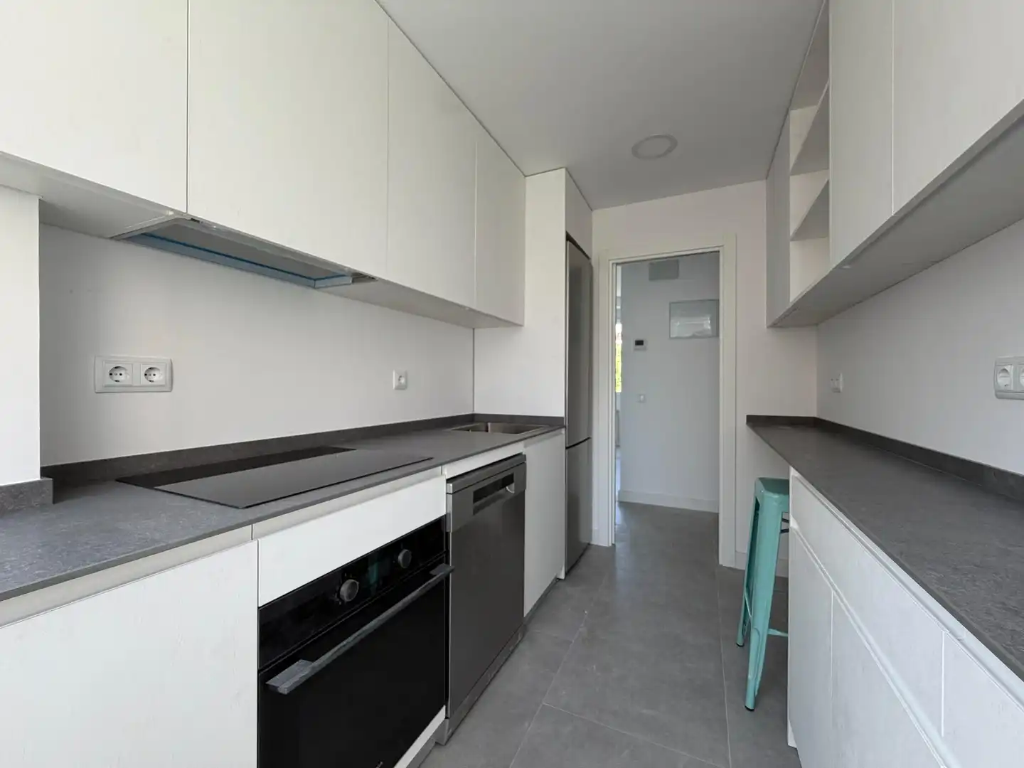 Küche von Wohnung zur Miete in Madrid mit Klimaanlage, Heizung und Parkett