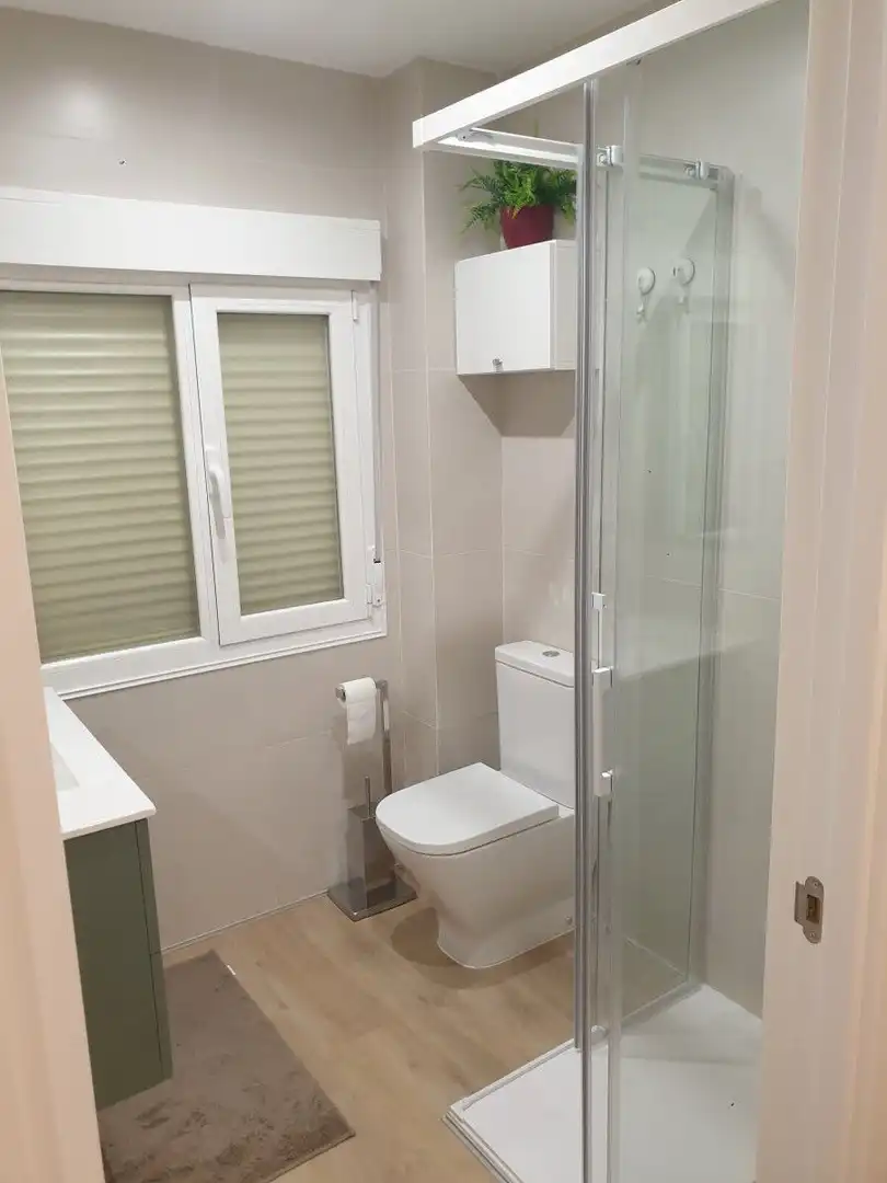Baño de Piso de alquiler en Miranda de Ebro con Calefacción y Terraza