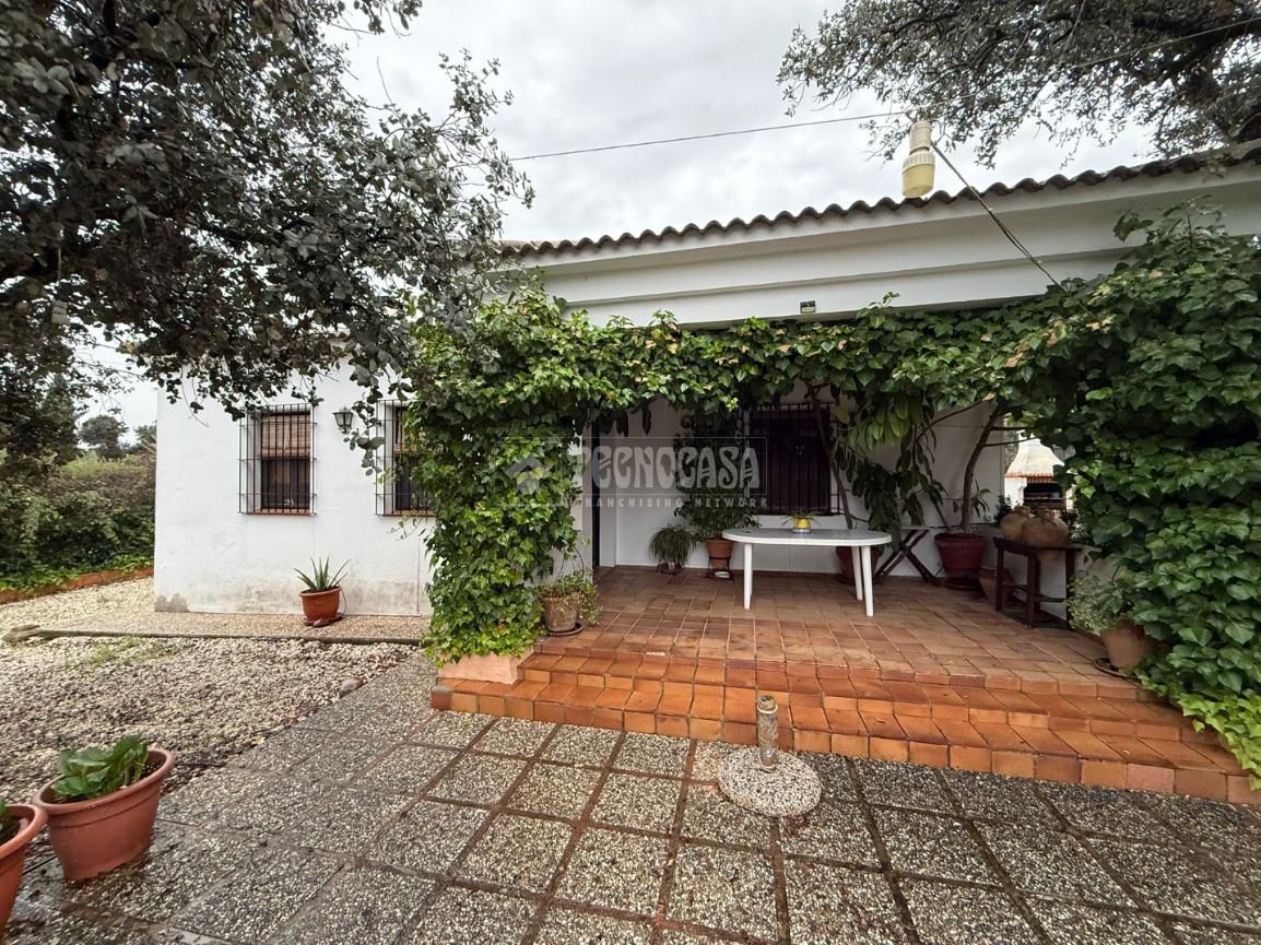 Exterior view of Country house for sale in La Carlota