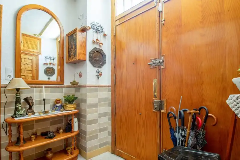 Houses for sale in Úbeda  with Air Conditioner, Terrace and Storage room