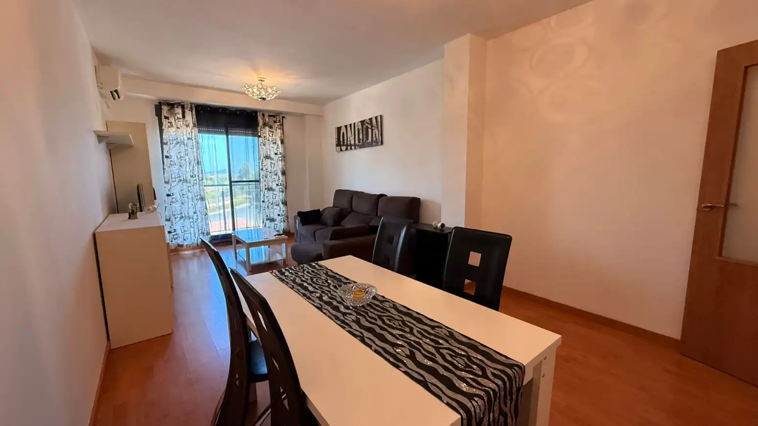 Esszimmer von Wohnung zur Miete in Sagunto / Sagunt mit Klimaanlage und Möbliert