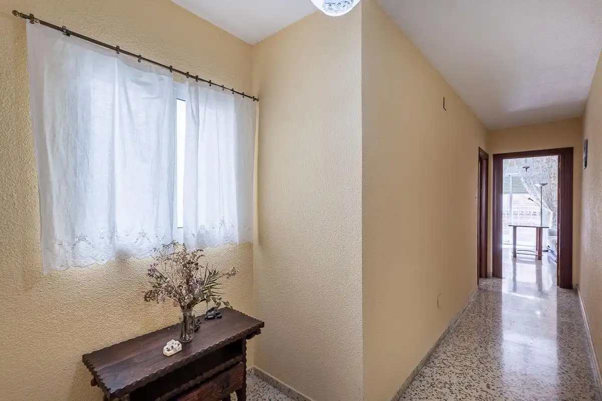 Flat with lift to rent in Beiro, imagen 12