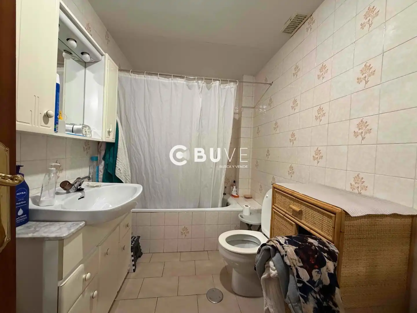 Badezimmer von Wohnung zum Verkauf in León Capital  mit Heizung, Terrasse und Abstellraum
