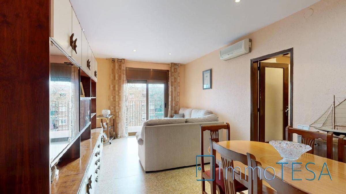 Dormitori de Pis en venda en Sabadell amb Aire condicionat, Calefacció i Traster