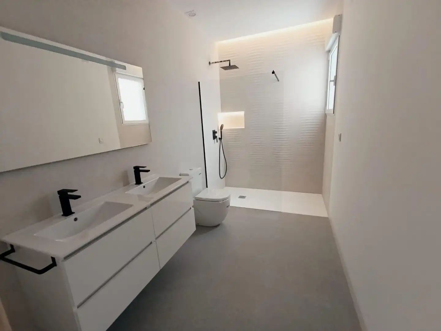 Bathroom of Houses for sale in Abanilla  with Air Conditioner, Heating and Terrace