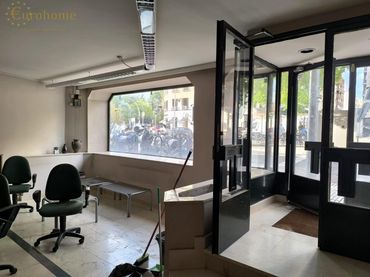 Locale commerciale in affitto a Retiro