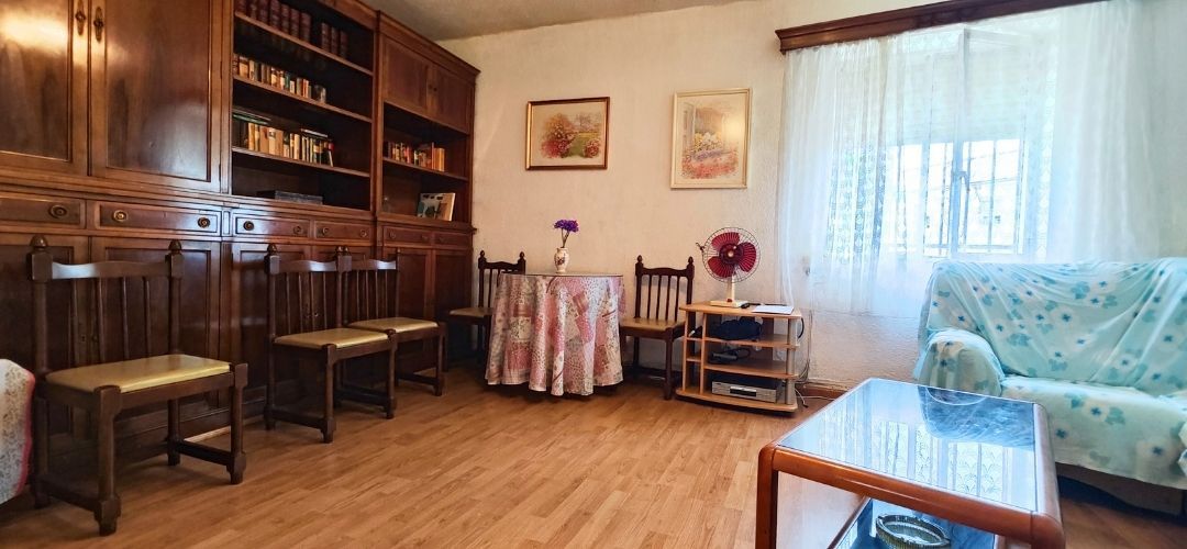Sala d'estar de Pis en venda en  Madrid Capital