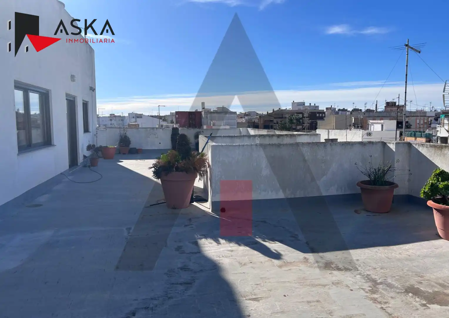 Vista exterior de Ático en venta en Paiporta con Aire acondicionado, Calefacción y Terraza