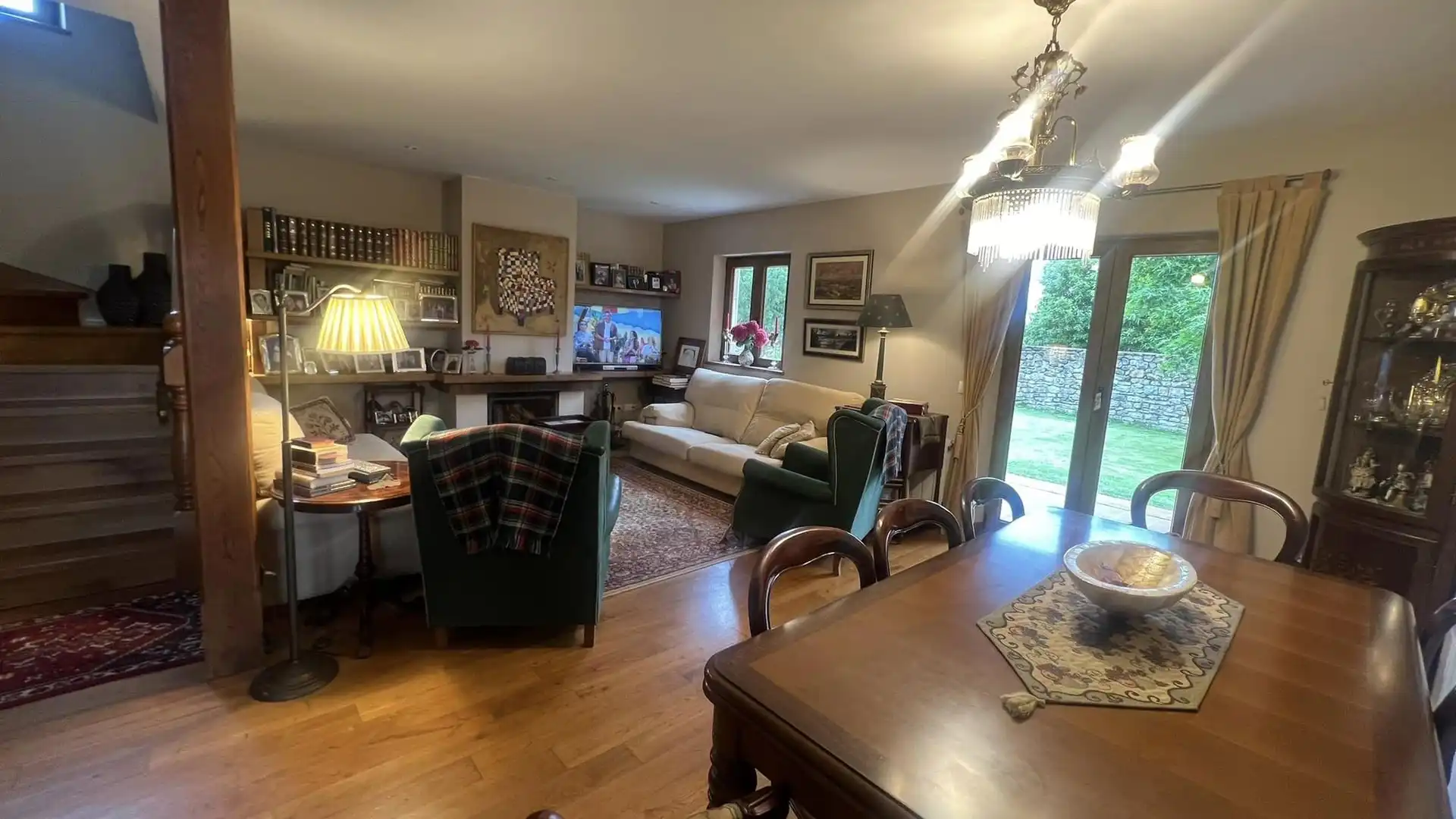 Wohnzimmer von Haus oder Chalet zum Verkauf in Suances mit Heizung, Privatgarten und Parkett