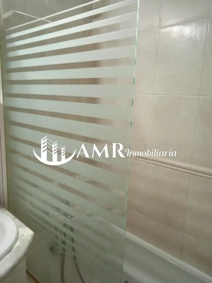 Baño de Piso en venta en Yeles con Aire acondicionado, Calefacción y Amueblado
