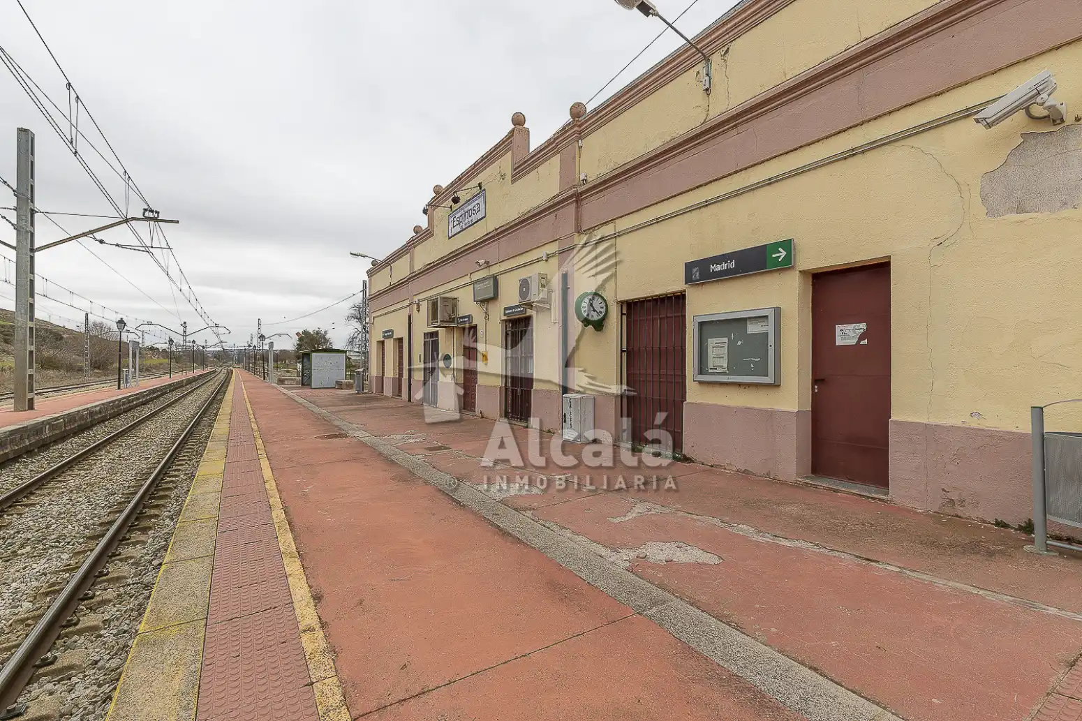 Vista exterior de Casa o xalet en venda en Espinosa de Henares amb Terrassa