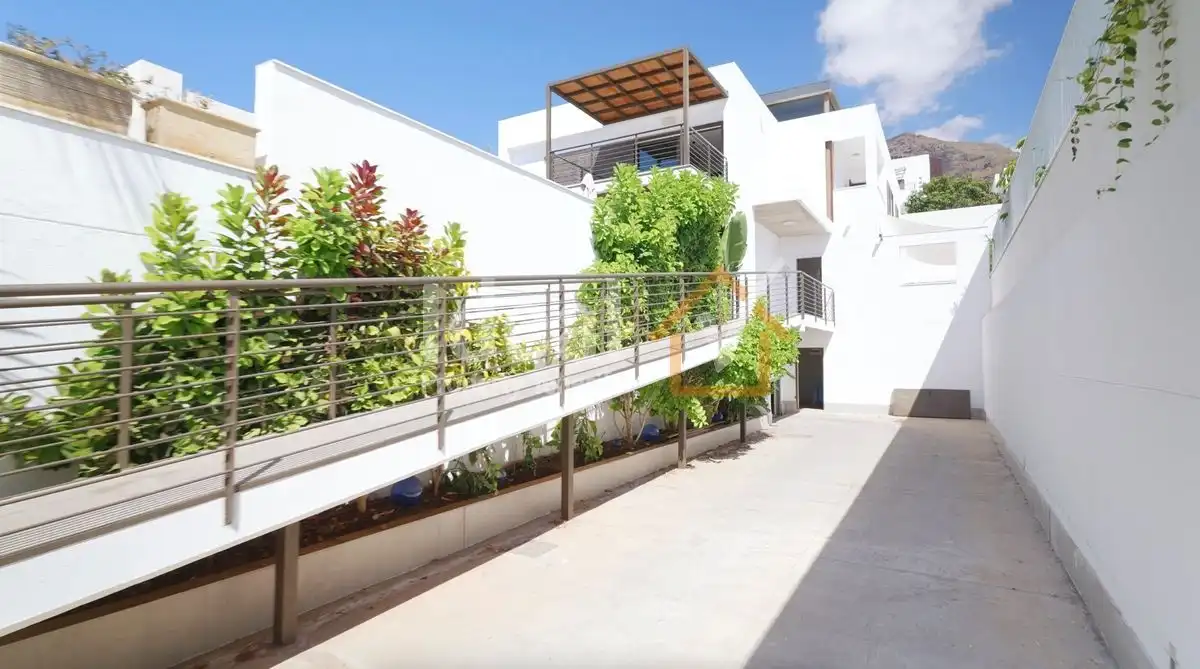 Detached house with pool for sale in Costa Adeje, imagen 8