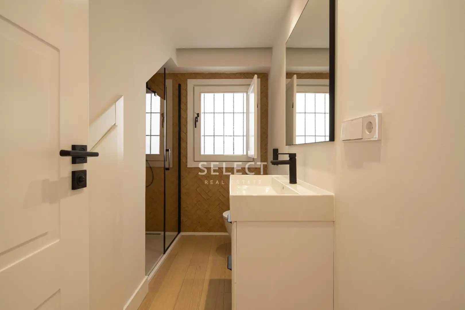 Baño de Apartamento en venta en Granada con Aire acondicionado, Terraza y Piscina