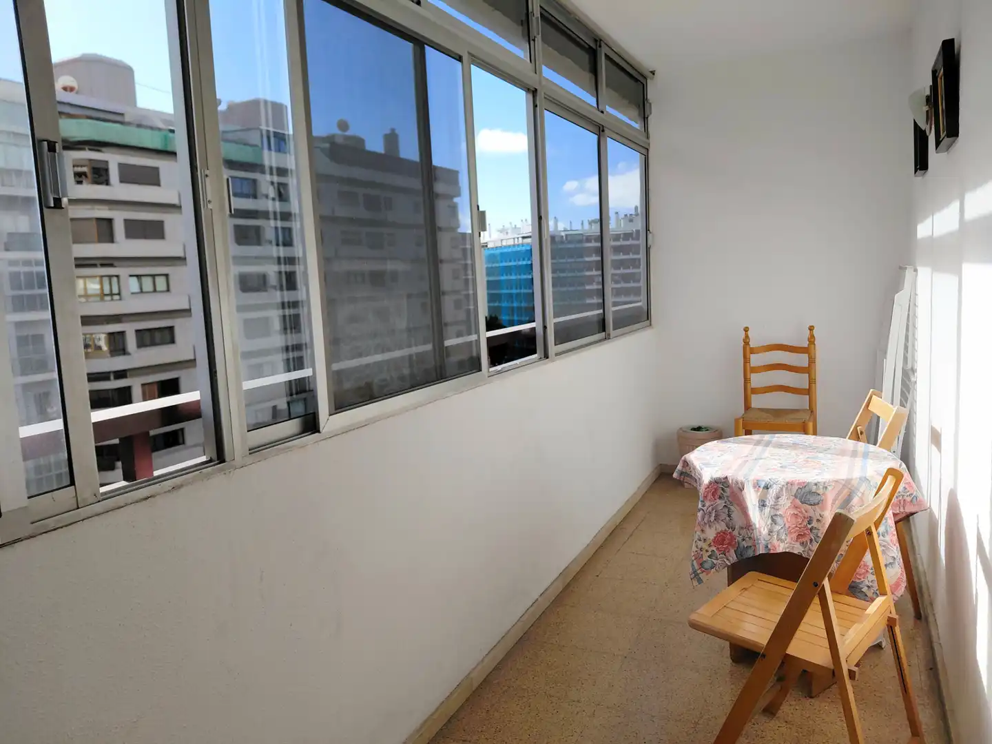 Terraza de Piso de alquiler en Las Palmas de Gran Canaria con Amueblado, Horno y Lavadora