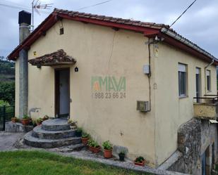 Vista exterior de Casa o xalet en venda en Ourense Capital  amb Calefacció i Jardí privat