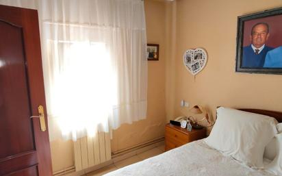 Bedroom of House or chalet for sale in Valladolid Capital  with Heating and Furnished