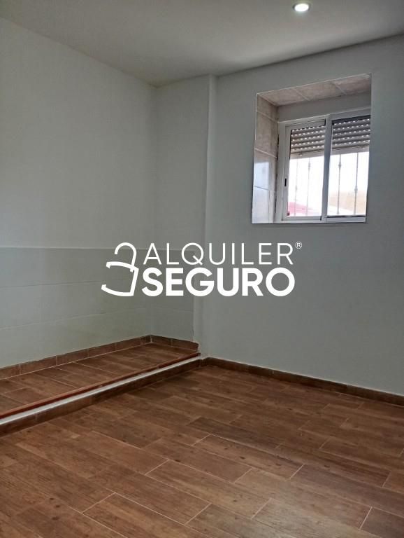 Bedroom of Flat to rent in Telde