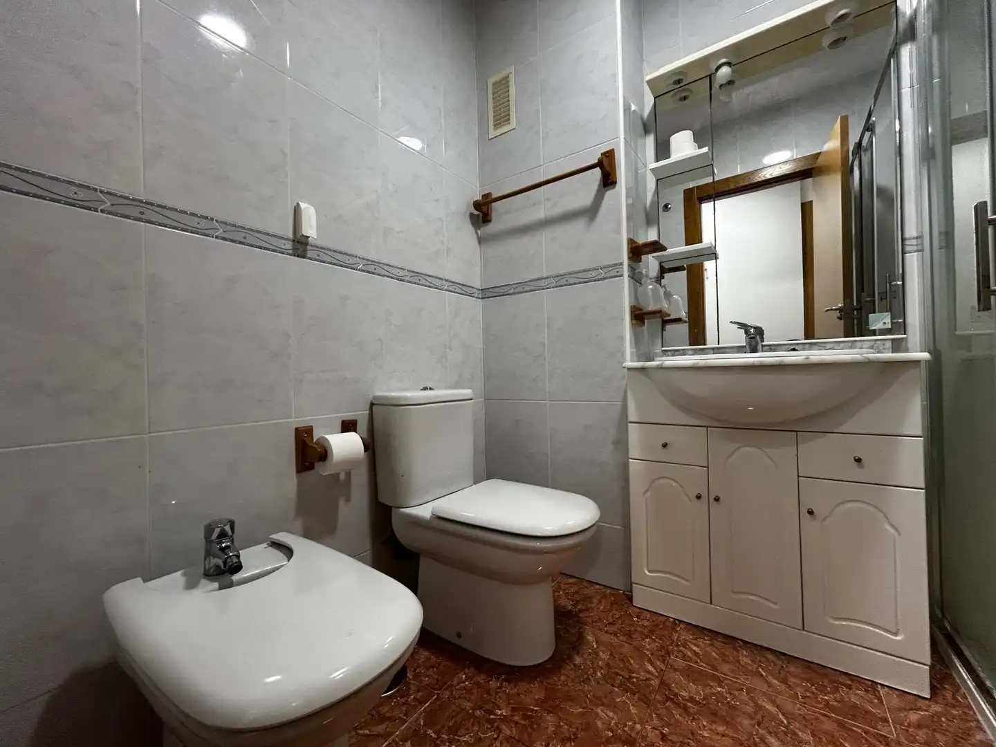 Badezimmer von Erdgeschoss zur Miete in Murcia mit Klimaanlage und Möbliert
