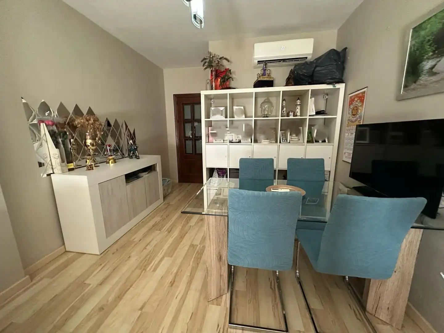 Sala d'estar de Pis en venda en Los Palacios y Villafranca amb Balcó