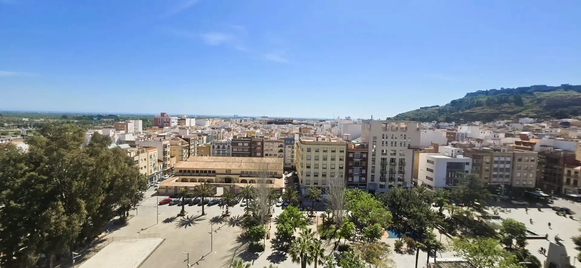 Vista exterior de Pis en venda en Sagunto / Sagunt amb Aire condicionat, Calefacció i Moblat