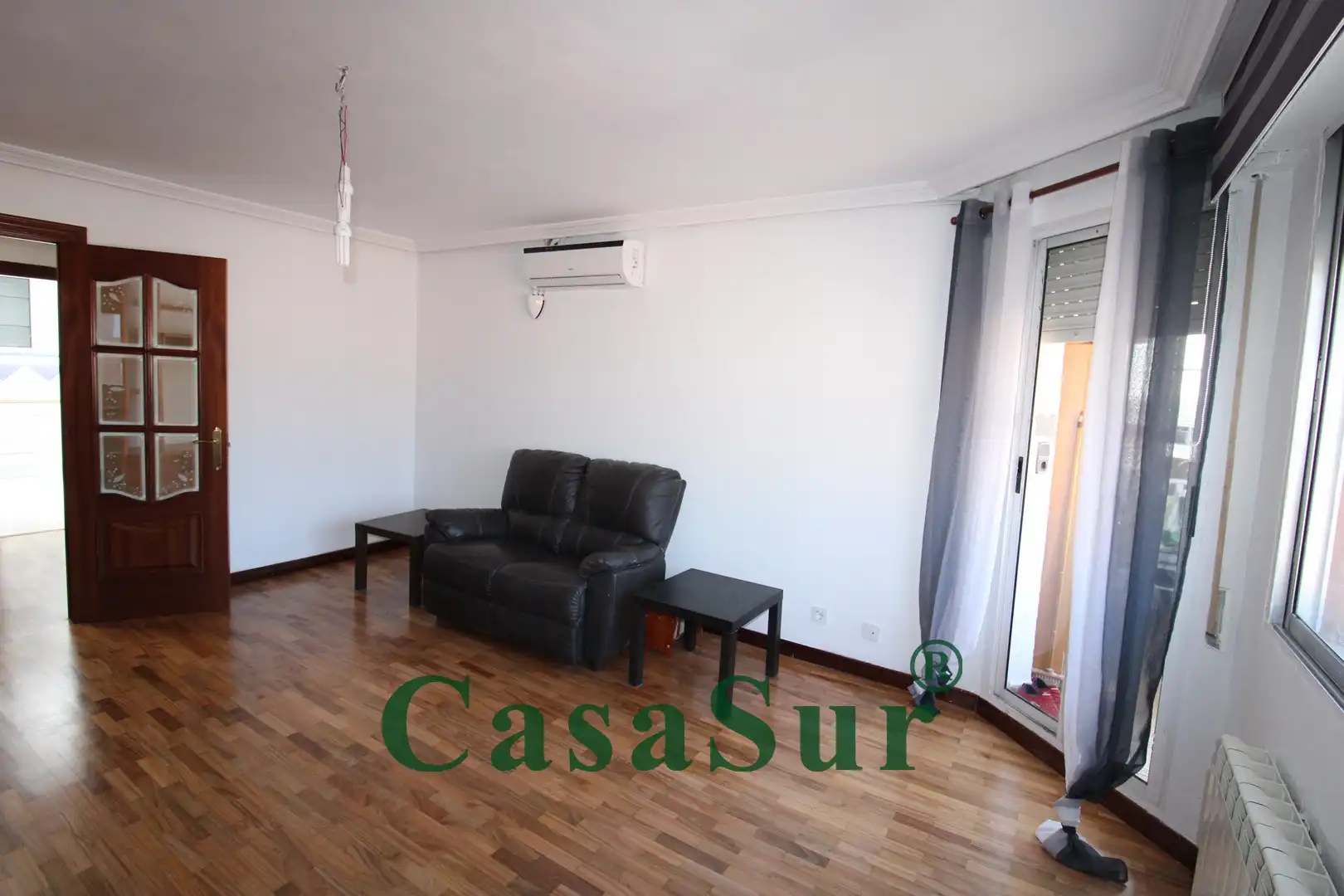 Sala d'estar de Pis en venda en Valladolid amb Calefacció, Parquet i Terrassa