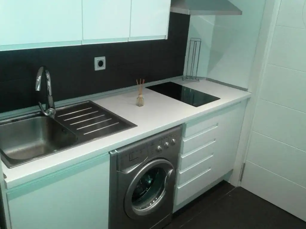 Cocina de Dúplex de alquiler en Madrid con Aire acondicionado, Calefacción y Terraza