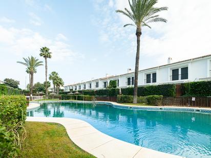 Piscina de Casa o xalet en venda en El Rompido amb Aire condicionat, Calefacció i Jardí privat