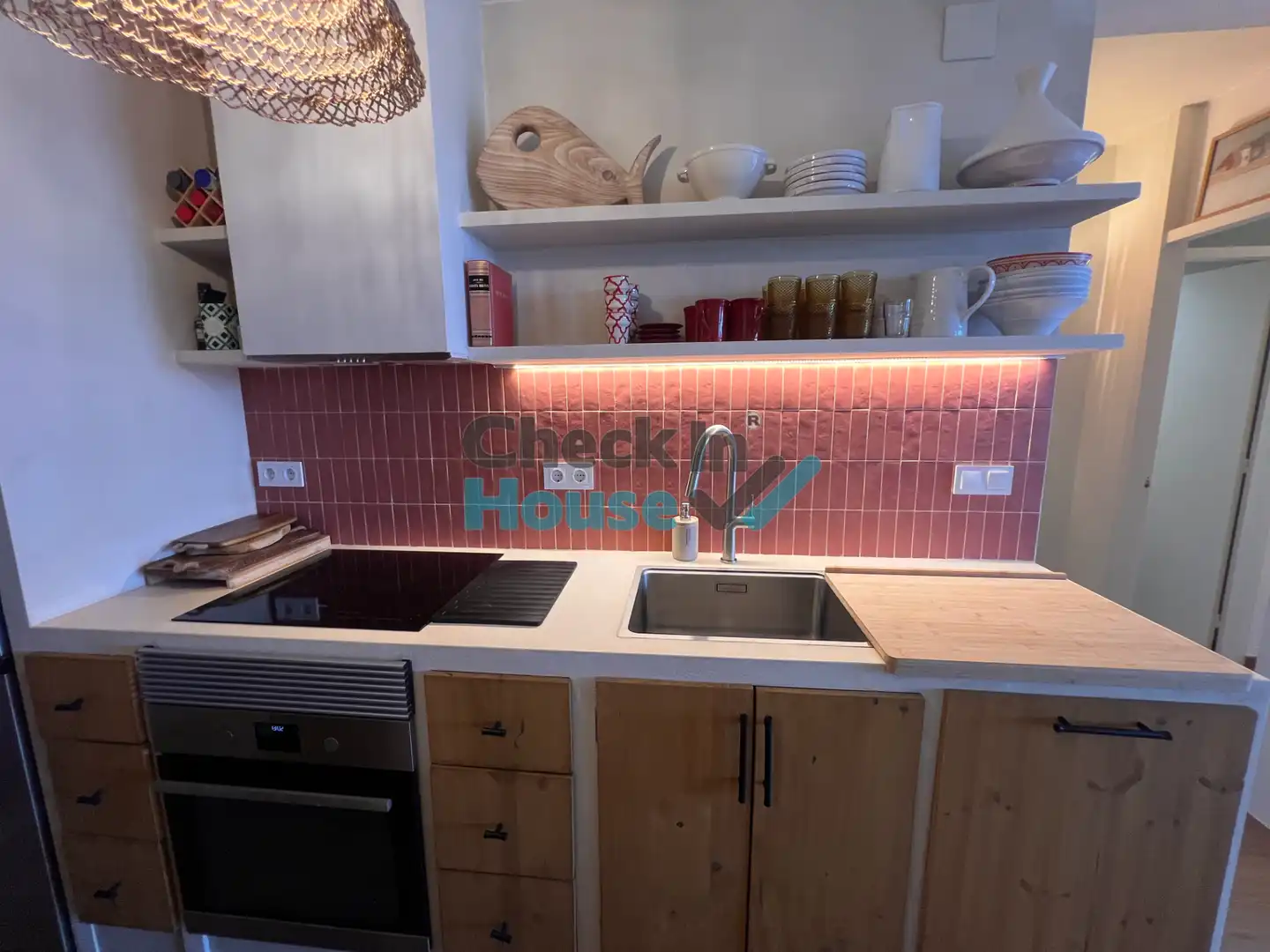 Cuina de Apartament de lloguer en Sant Feliu de Guíxols amb Moblat, Forn i Rentadora