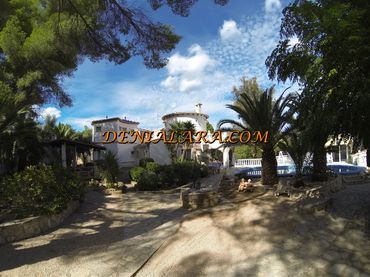 Villa con balcone in vendita a El Montgó
