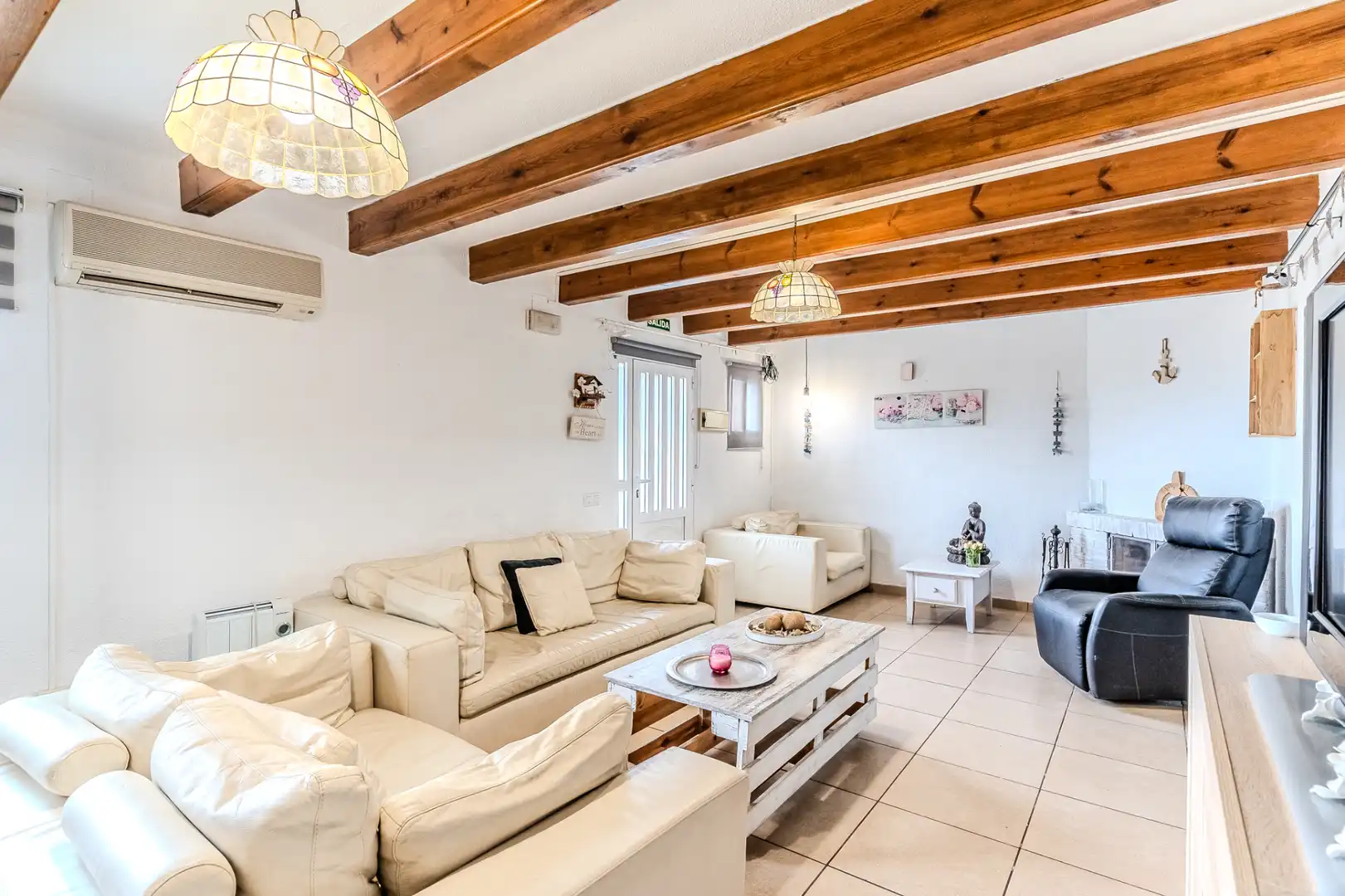 Sala de estar de Casa o chalet en venta en Amposta con Aire acondicionado, Calefacción y Jardín privado
