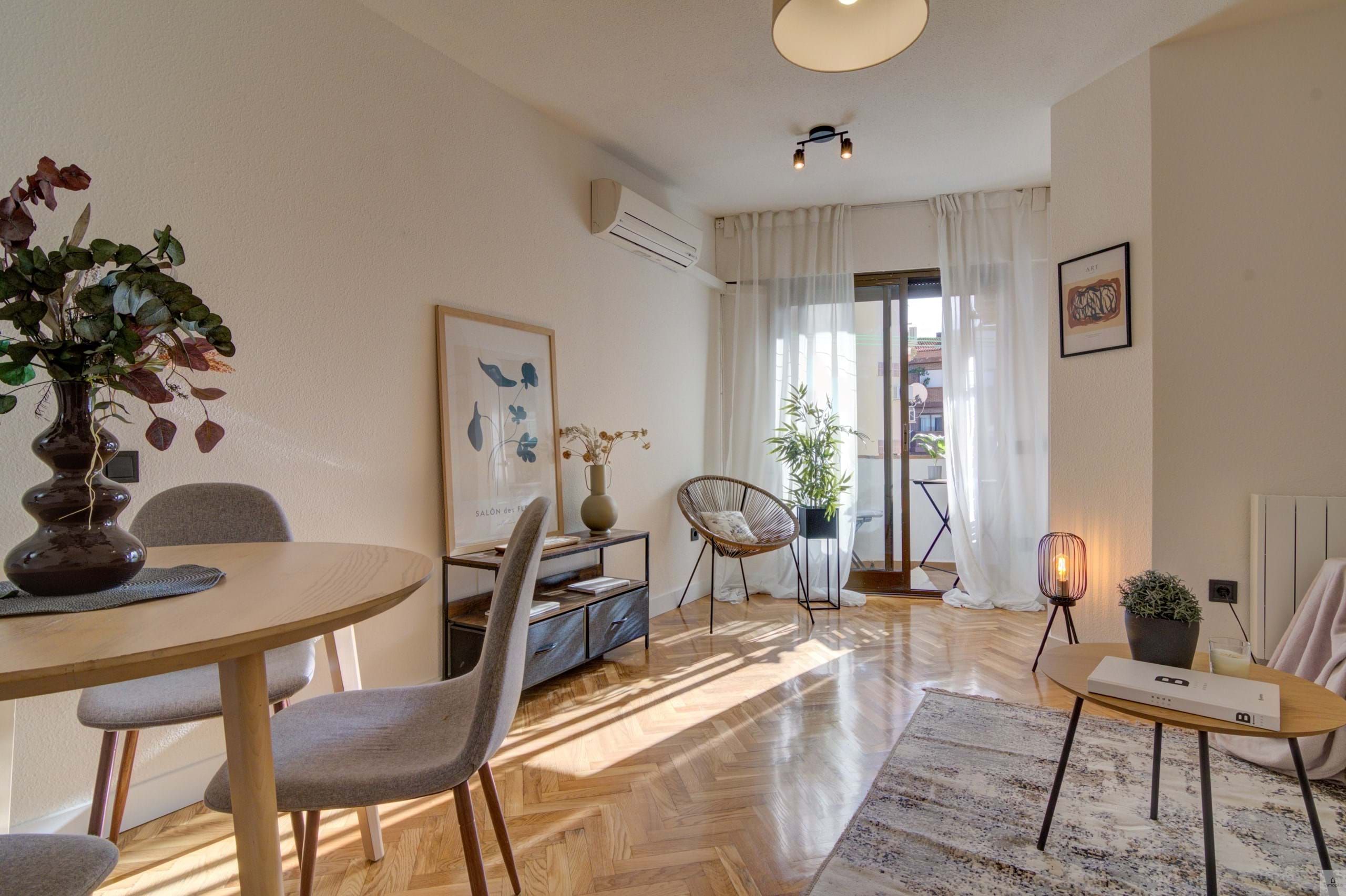 Sala d'estar de Pis en venda en Las Rozas de Madrid amb Aire condicionat, Terrassa i Moblat