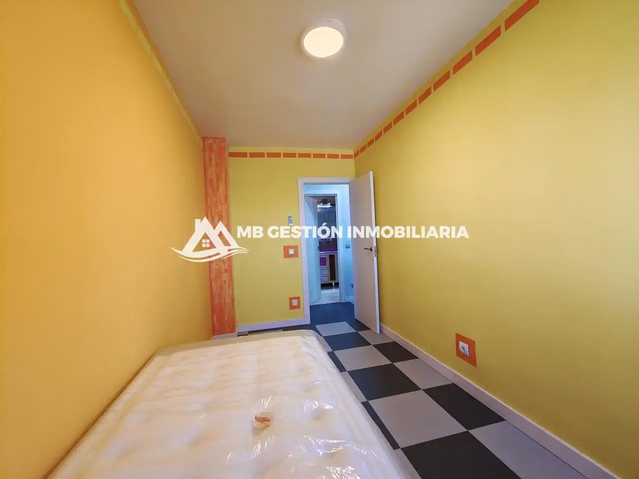 Habitación de Piso en venta en Fuenlabrada con Aire acondicionado, Calefacción y Terraza