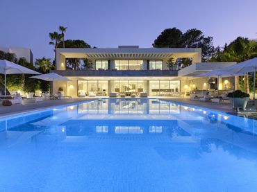 Casa amb piscina en venda a Nueva Andalucía
