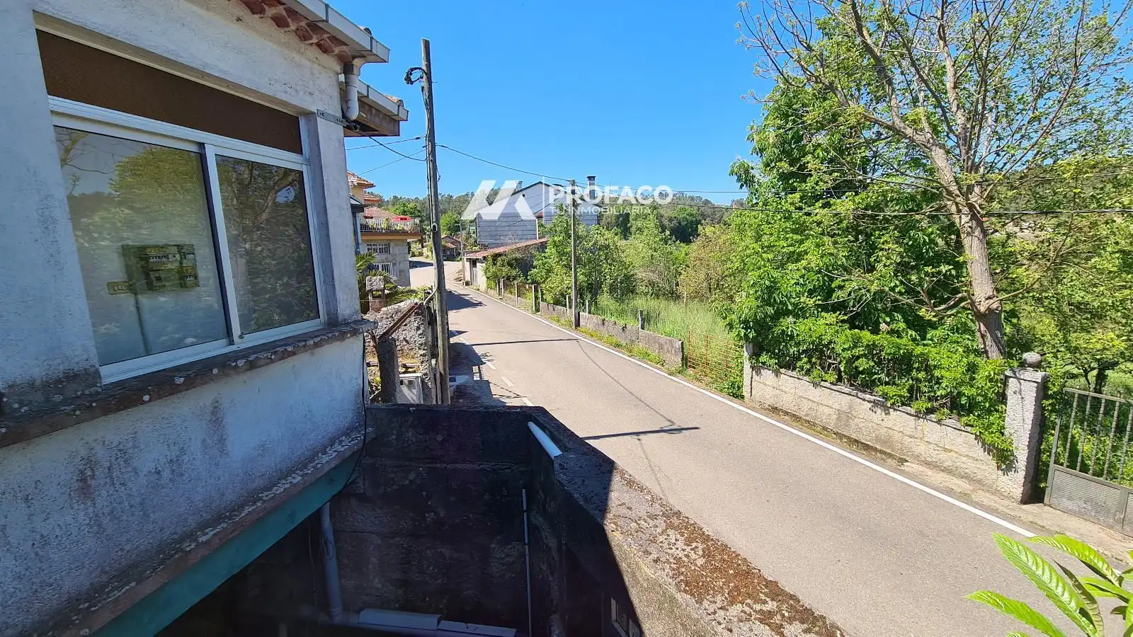 Vista exterior de Casa o xalet en venda en Cenlle amb Terrassa, Traster i Moblat