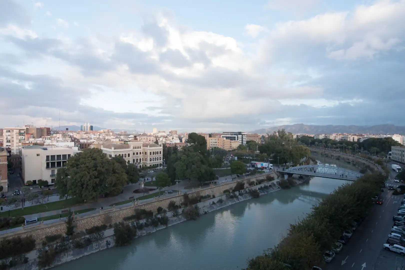 Außenansicht von Wohnung zur Miete in Murcia mit Heizung, Parkett und Terrasse