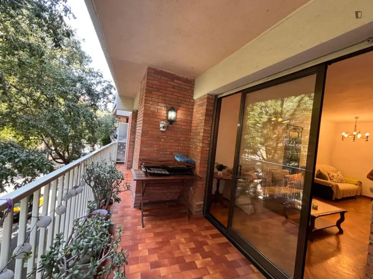 Balcony of Apartments for share in Barcelona  with Heating, Furnished and Oven