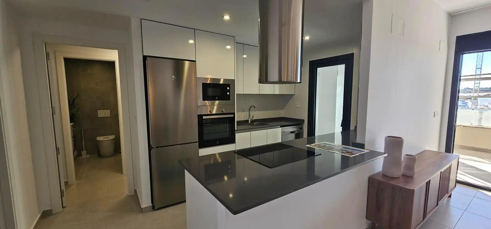 Apartament amb terrassa en venda a San Miguel de Salinas, imagen 2