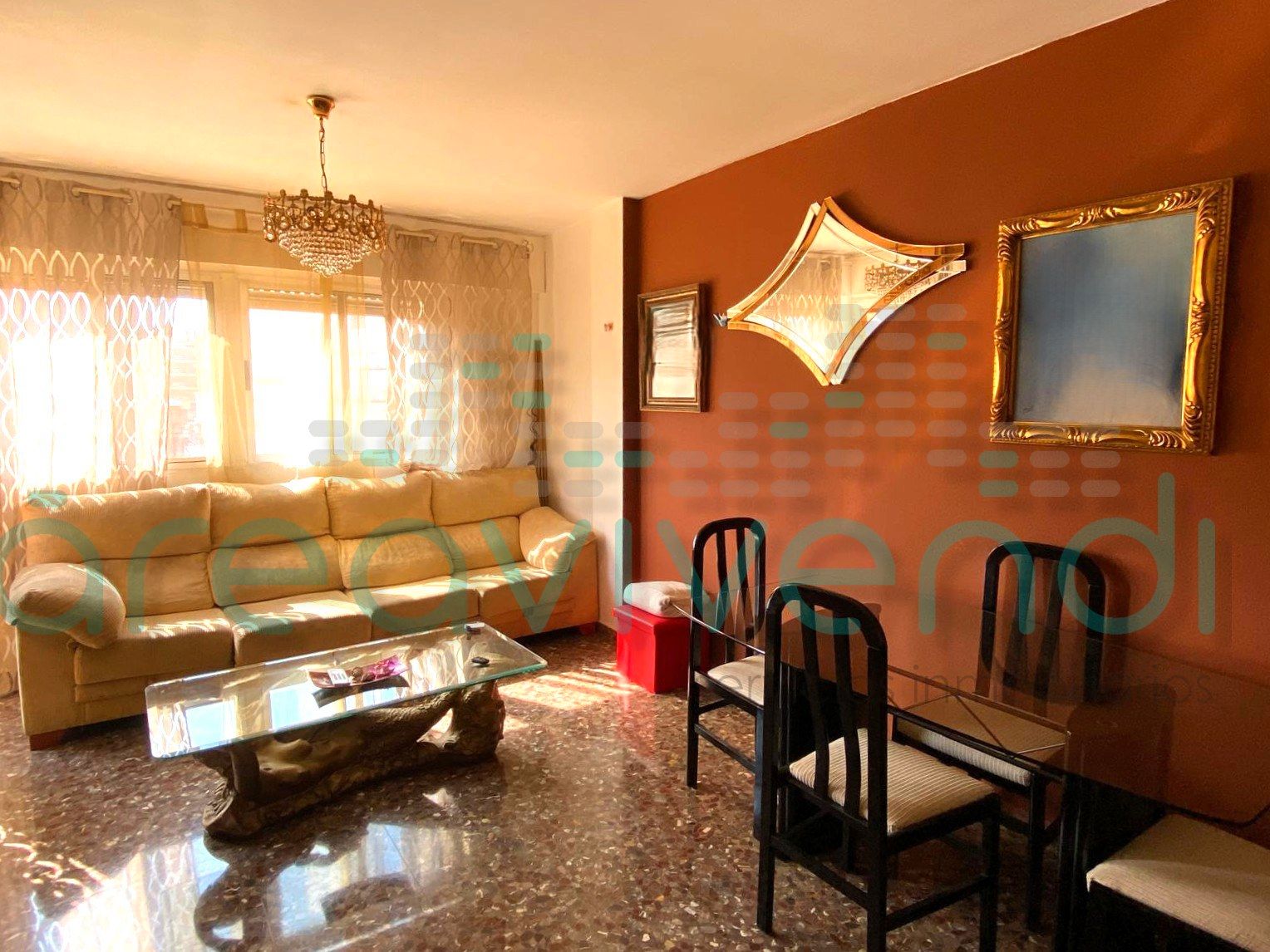 Piso en venta en Carrer de Salvador Guinot, Ensanche - Parque del Oeste, Sur