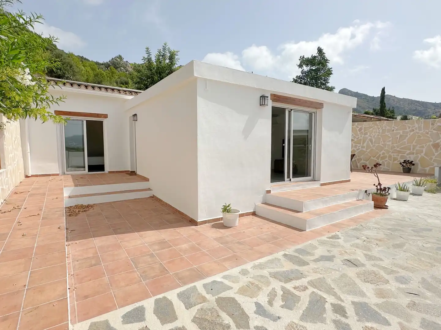 Vista exterior de Finca rústica en venda en El Ràfol d'Almúnia amb Aire condicionat, Calefacció i Terrassa