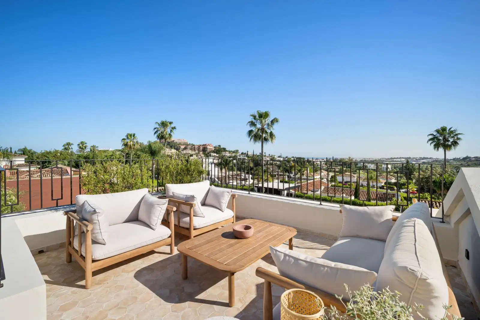 Villa mit Pool zum Verkauf in Nueva Andalucía, imagen 40